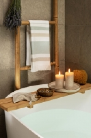 Gestreiftes Badehandtuch CHF 9.95