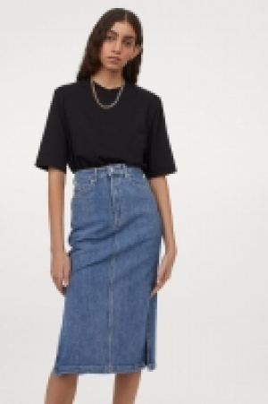 Knielanger Jeansjupe CHF 29.95