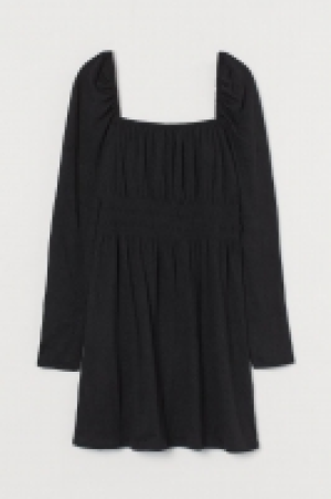 Kurzes Kleid mit Puffärmeln CHF 9.95