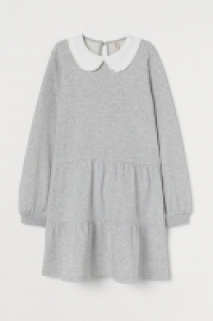 Sweatkleid mit Kragen CHF 9.95