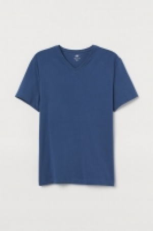 V-Shirt Slim Fit CHF 8.95