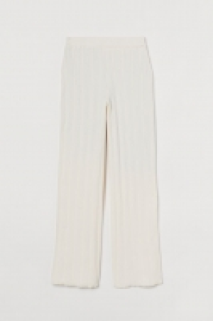 Ausgestellte Hose CHF 9.95