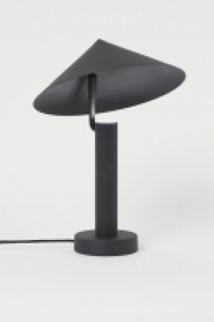 Tischleuchte aus Metall CHF 99.00