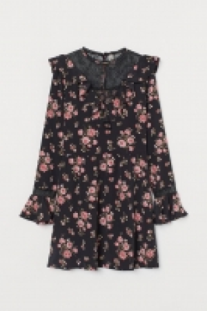 Kleid mit Spitze CHF 18.95