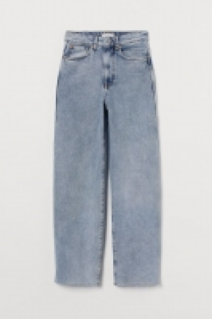 Wide High Jeans CHF 39.95