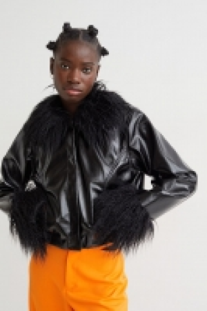 Jacke mit Fake-fur
