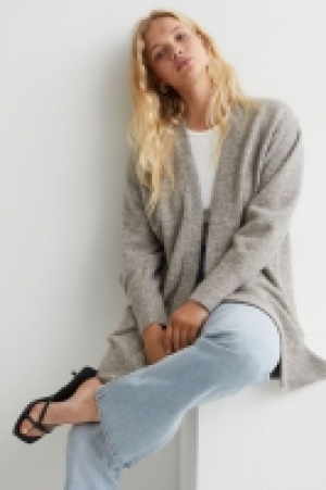 Langer Cardigan CHF 24.95