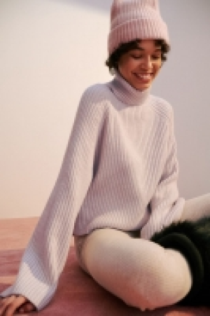 Gerippter Rollkragenpullover CHF 24.95