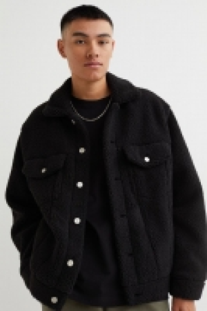 HM  Oversized Jacke aus Lammfellimitat