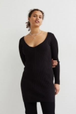 Geripptes Strickkleid CHF 29.95
