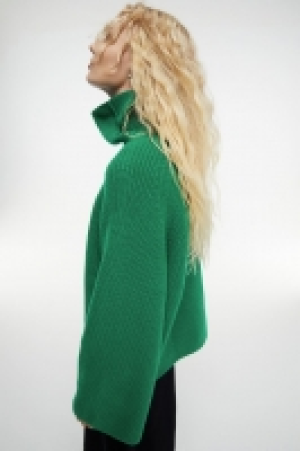 HM  Gerippter Rollkragenpullover aus Wolle