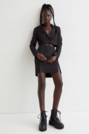 Blazerkleid mit Cut-out CHF 31.95
