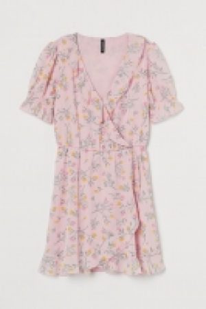 Volantkleid mit Puffärmeln