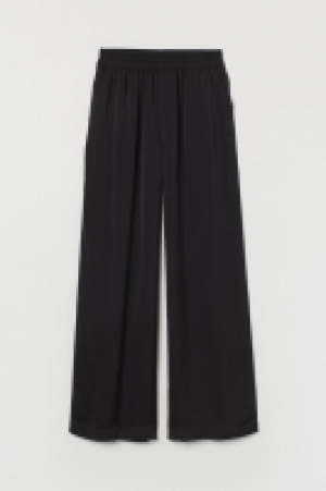 Weite Satinhose CHF 20.95