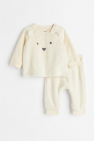 2-teiliges Set mit Shirt und Hose CHF 12.95