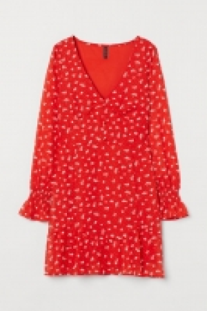 Chiffonkleid mit Plumetis CHF 20.95