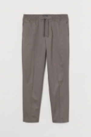 Cropped Joggpants Slim Fit CHF&nbsp;27.95