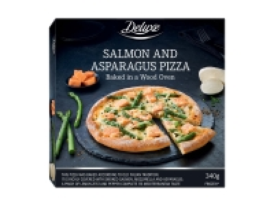 Pizza mit Lachs und Spargel