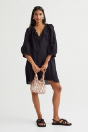 Kleid mit Ballonärmeln CHF 23.95