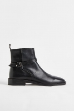 Lederstiefel CHF 59.95
