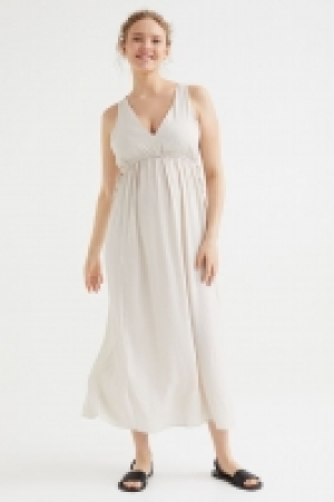 MAMA Kleid mit V-Ausschnitt CHF 16.95