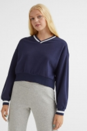Sweatshirt mit V-Ausschnitt CHF 9.95