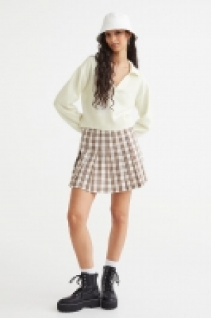 Pullover mit Kragen CHF 9.95