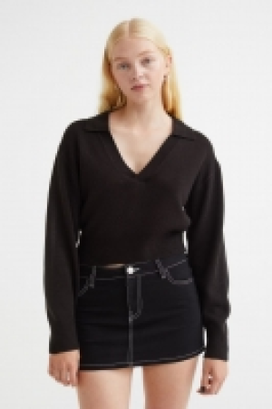 Pullover mit Kragen CHF 10.95
