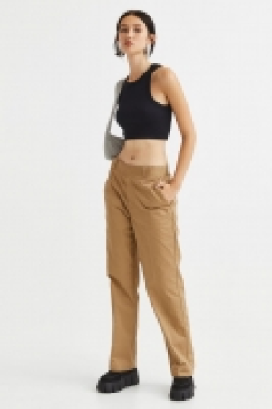 Chino mit Bügelfalten CHF 11.95