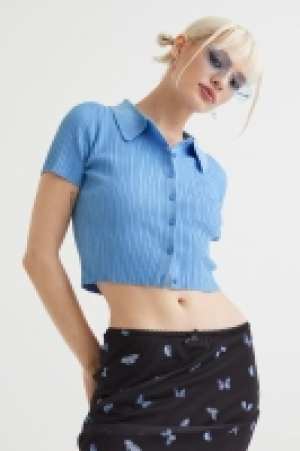 Geripptes Shirt mit Kragen CHF 6.95