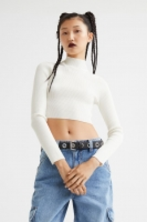 Gerippter Pullover mit Turtleneck CHF 10.95