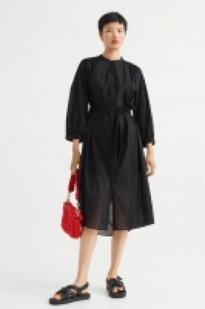 Wadenlanges Blusenkleid