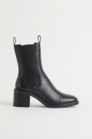 Lederboots mit Absatz