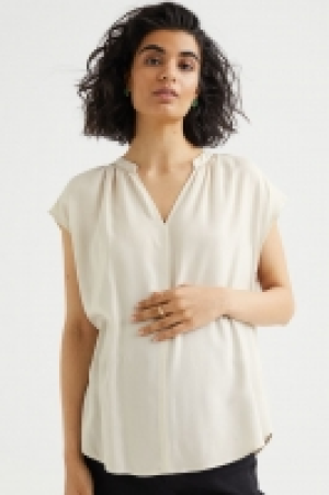 MAMA Bluse mit Bindegürtel CHF 14.95