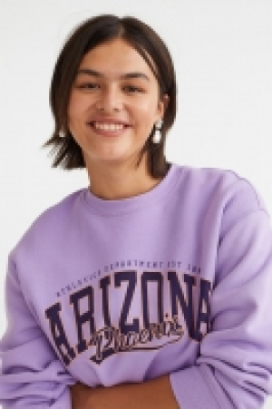 Oversized Sweatshirt CHF 16.95