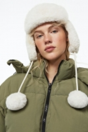 Flauschige Ohrenklappenmütze CHF 16.95