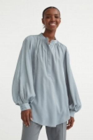 Bluse mit Ballonärmeln CHF 22.95