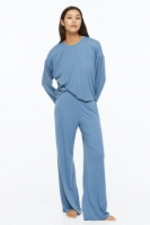 Schlafshirt und Hose CHF 27.95