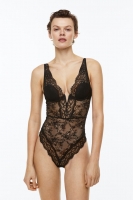 HM  Padded-cup lace body