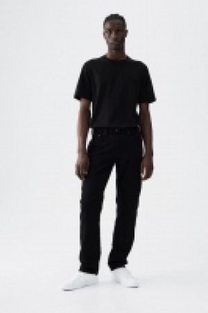 HM  Hybrid Regular Jeans