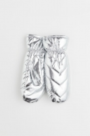 Padded mittens CHF 16.95