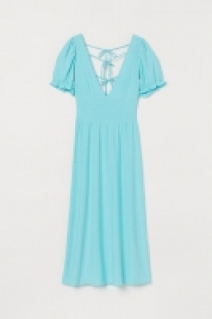 Besticktes Kleid