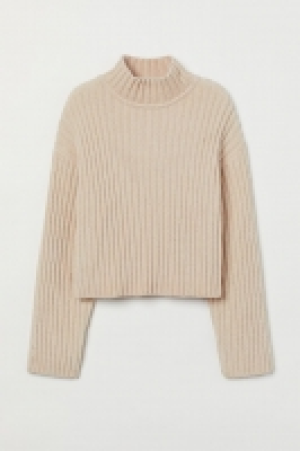 Gerippter Chenillepullover CHF 13.95