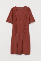HM  Kleid mit V-Ausschnitt