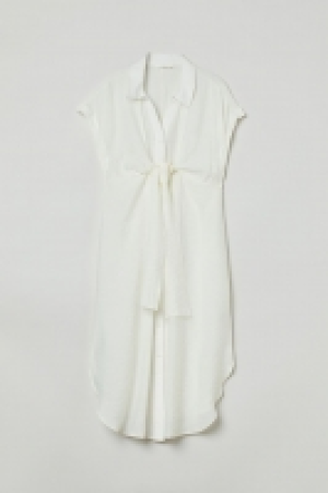 MAMA Kleid mit Bindegürtel CHF 19.95