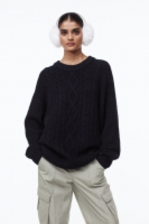 Oversized Pullover mit Zopfmuster CHF 35.95