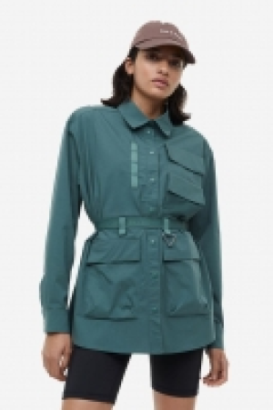 Wasserabweisende Bluse mit Gürtel CHF 35.95