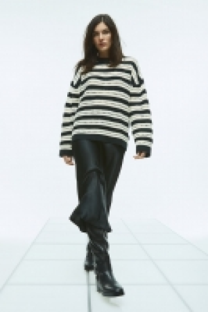 Oversized Pullover in Pointellestrick CHF 19.95