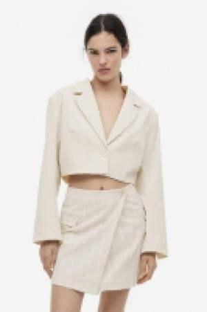 Kurzblazer aus Strukturstoff CHF 18.95