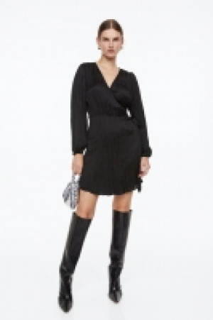 Wickelkleid mit Ballonärmeln CHF 13.95